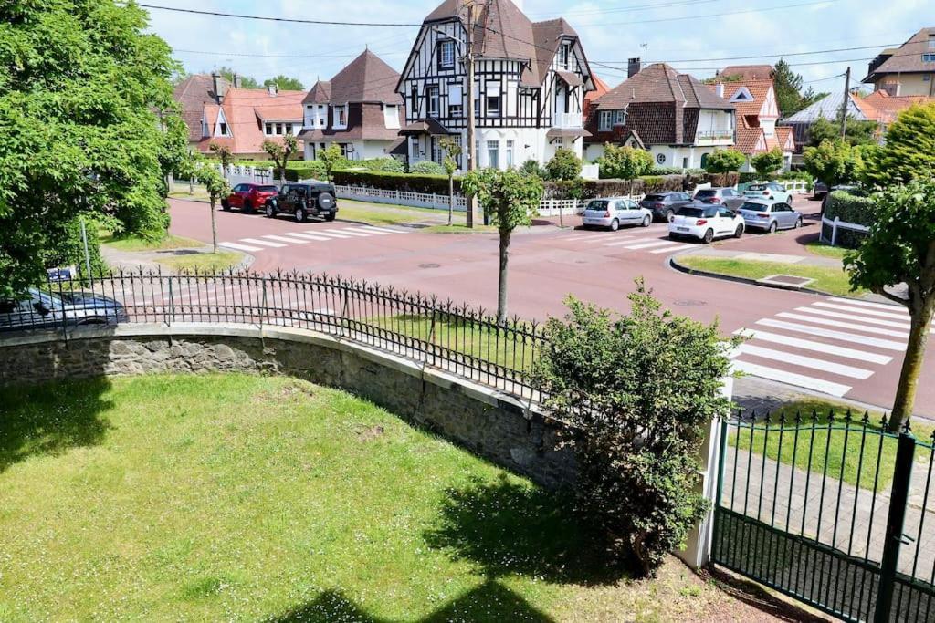 Le Bercail : Apt Avec Balcon Et Parking, Vue Phare! Le Touquet Ngoại thất bức ảnh